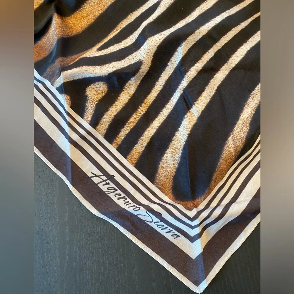Argemiro Sierra Animal Print Face Mask Silky Bandana New
